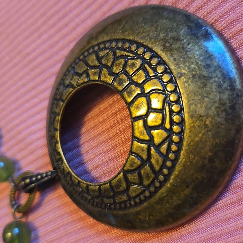 Wooden necklace - Picture 4 of 5